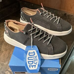 Hey Dude Karina - 8 - New